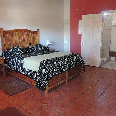 Hotel Plaza Fatima Valle de Guadalupe Bagian luar foto