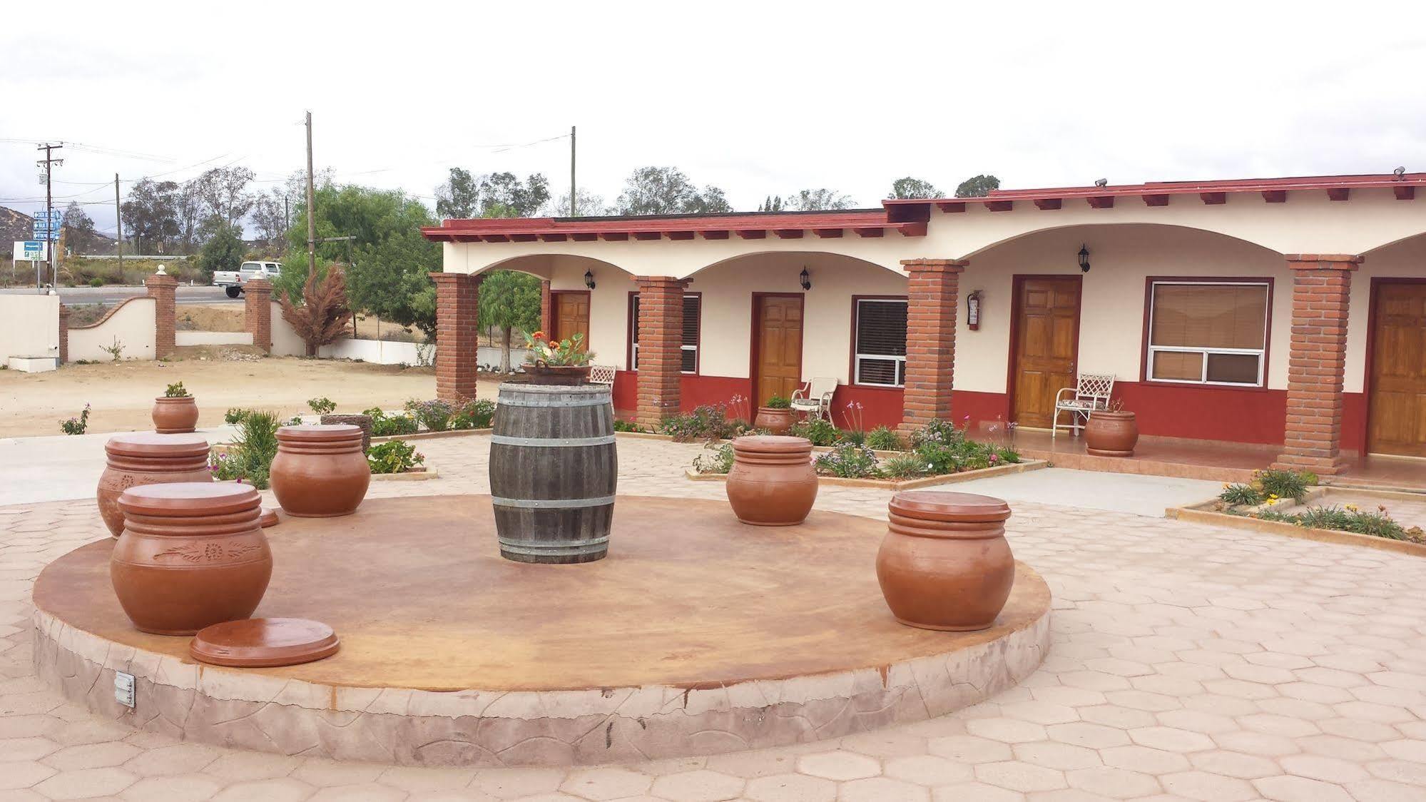 Hotel Plaza Fatima Valle de Guadalupe Bagian luar foto