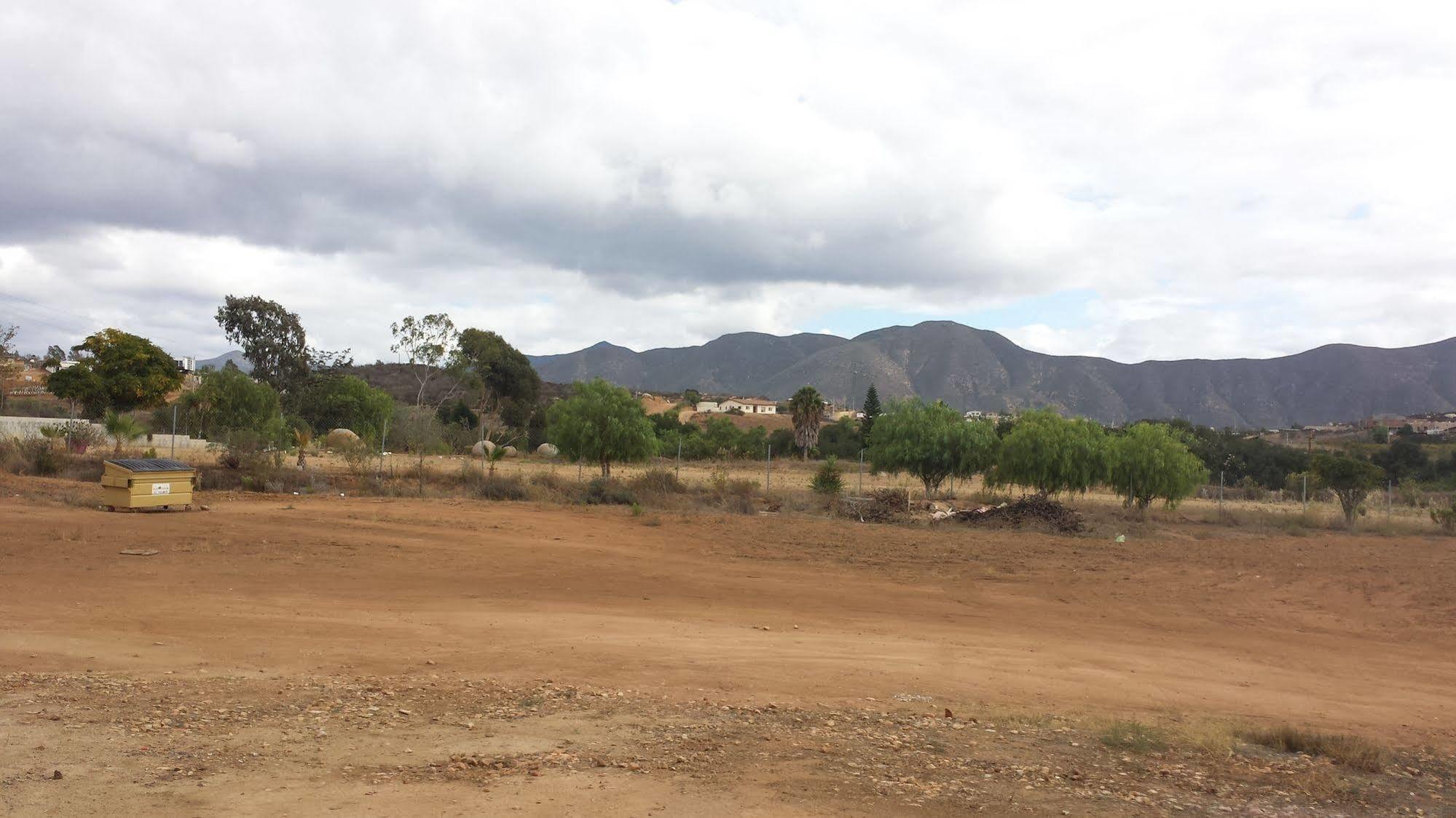 Hotel Plaza Fatima Valle de Guadalupe Bagian luar foto